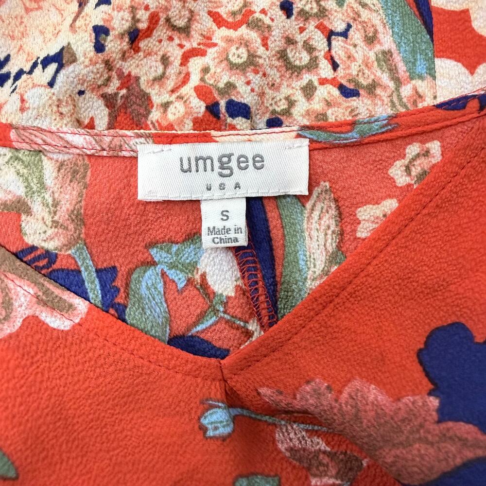 Red Floral Ruffle Sleeve Top - Picture 4 of 4